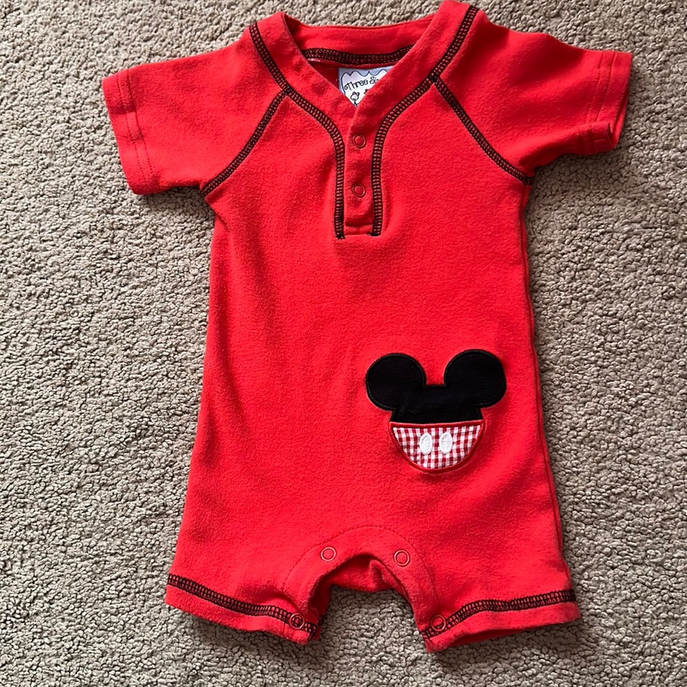 Baby shirt onesie